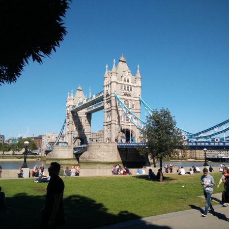 Die Tower Bridge in London besuchen